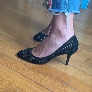 SCHUTZ BLACK SOFT CUTOUT PUMP